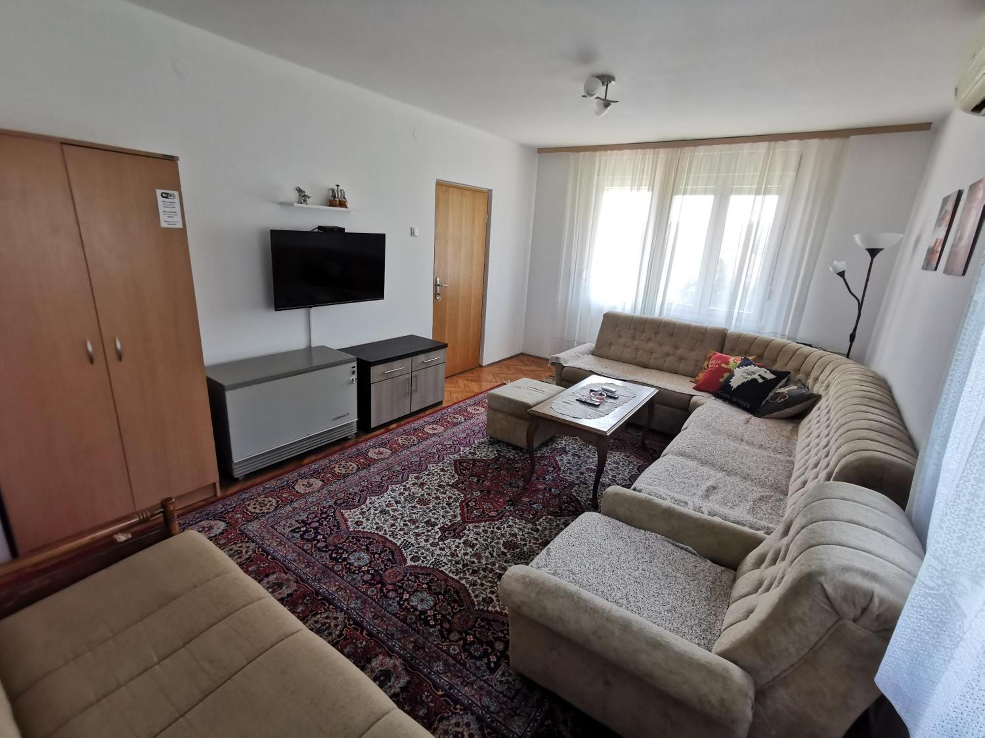 Apartments Domacinstvo Nikolic Valjevo Exterior photo